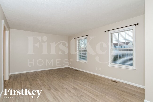 Building Photo - 410 Meadow Springs Dr