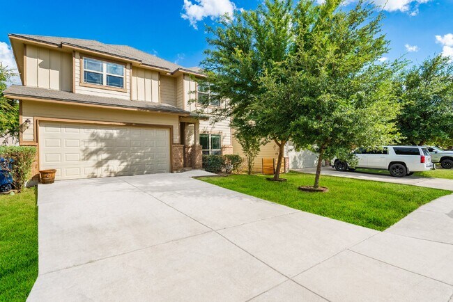 Building Photo - 5938 Cielo Ranch
