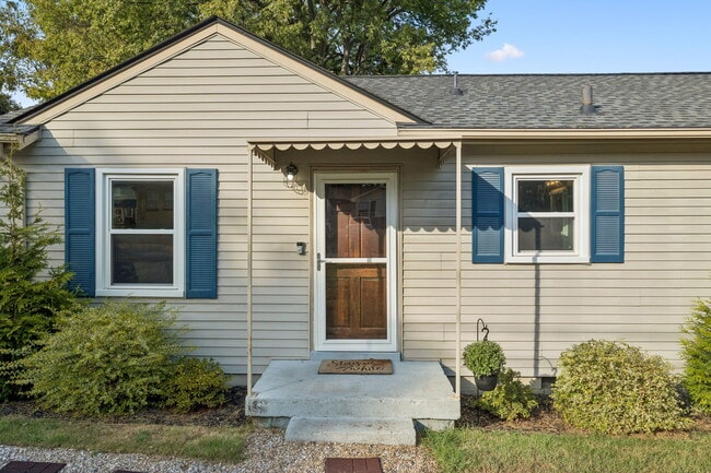 Building Photo - 6402 Frisco Ave