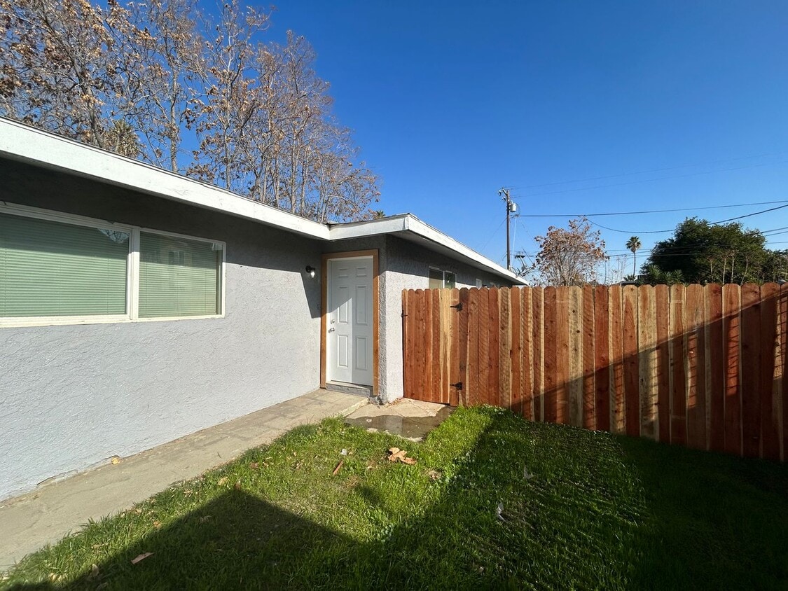 N St 722 Apartment for Rent in Bakersfield, CA