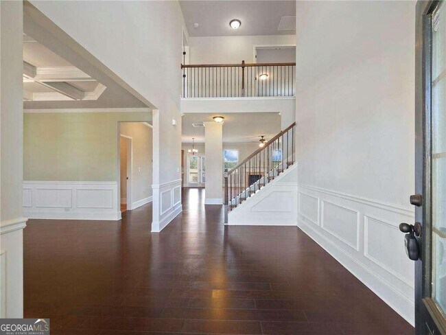 Building Photo - 3565 Golden Gate Ln