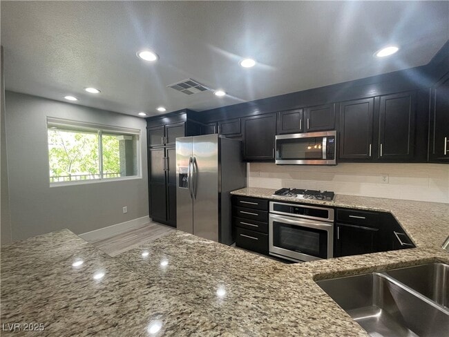 Building Photo - 11830 Portina Dr