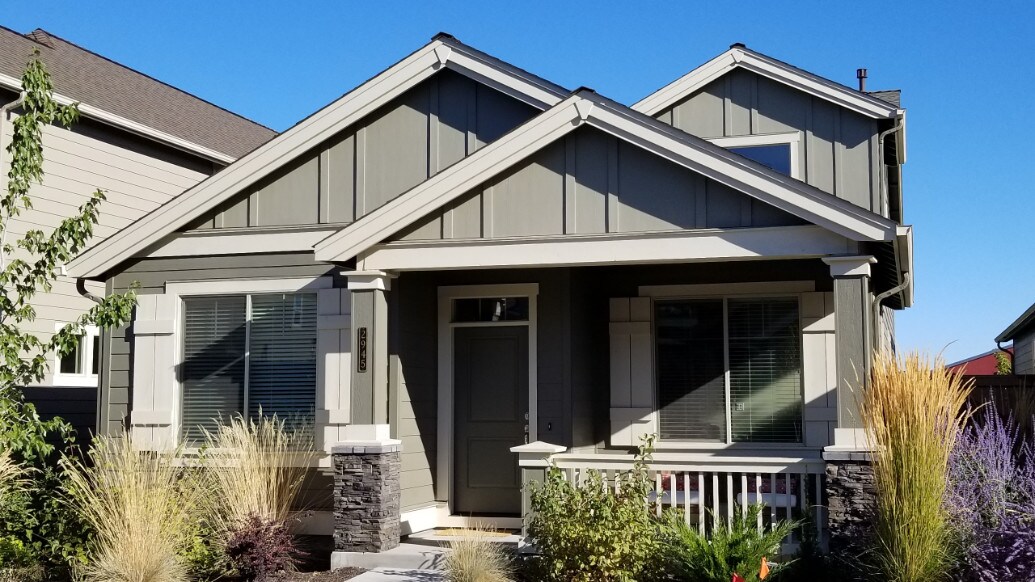 2945 Yew Park Ln, Redmond, OR 97756 House for Rent in Redmond, OR