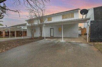 Building Photo - 2135 Fleur De Lis Ct