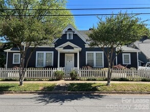 Building Photo - 412 E Horah St