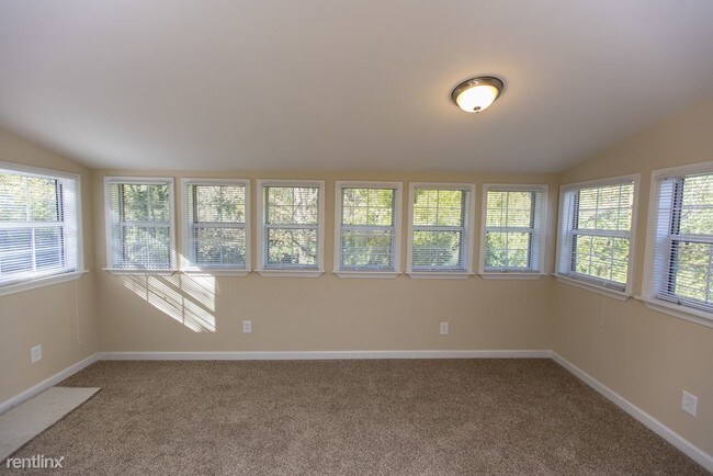 Building Photo - 3 br, 1.5 bath House - 348 Pleasant Grove Rd