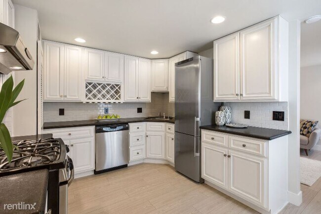 Foto del edificio - 2 br, 2 bath Condo - 382 Elizabeth St.