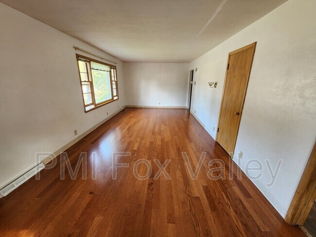 Building Photo - 934 Reddin Ave