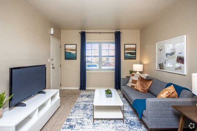 1BR, 1BA - 530 SF - Wakonda Village and Manor Apartment Homes