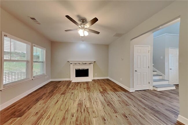Foto del edificio - 2545 Falcon Chase Ct