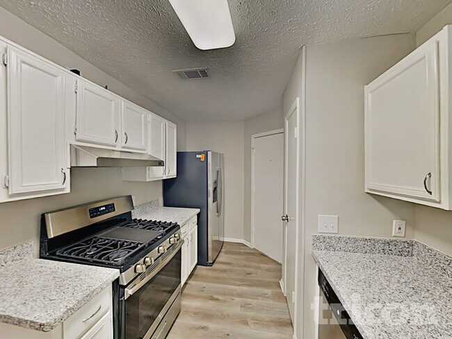 Building Photo - 18603 Bridoon Dr