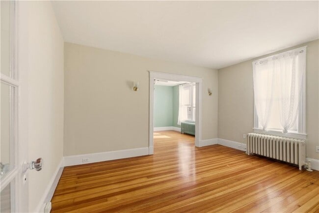 Foto del edificio - 7 Warner Pl