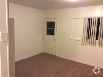 Foto principal - 536 Acacia Rd