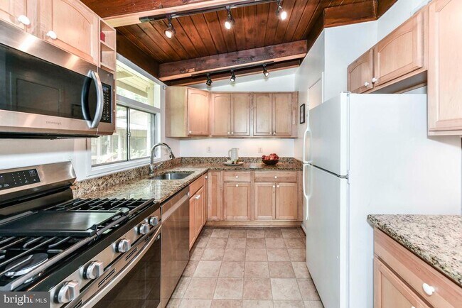 Foto del edificio - 7632 Holmes Run Dr