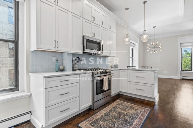 Foto del edificio - 366 W Broadway