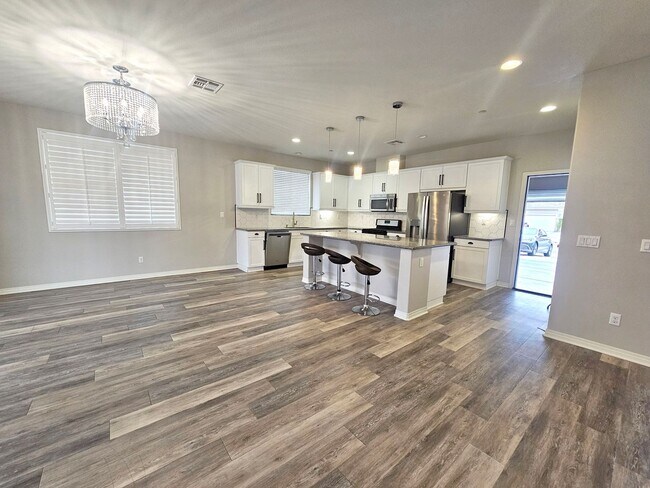 Foto del edificio - Beautiful house 3 bed/2 bath in Winchester