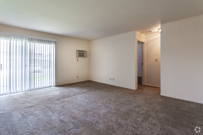 1BR,1BA,730SF - Newport - Colony West Apartments