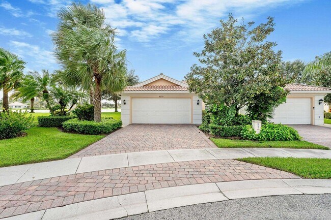 Foto del edificio - 8270 Eleuthera Ln