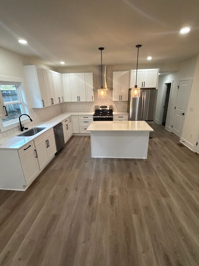 Photo - Modern 5BR/2.5BA Home with Spacious Layout