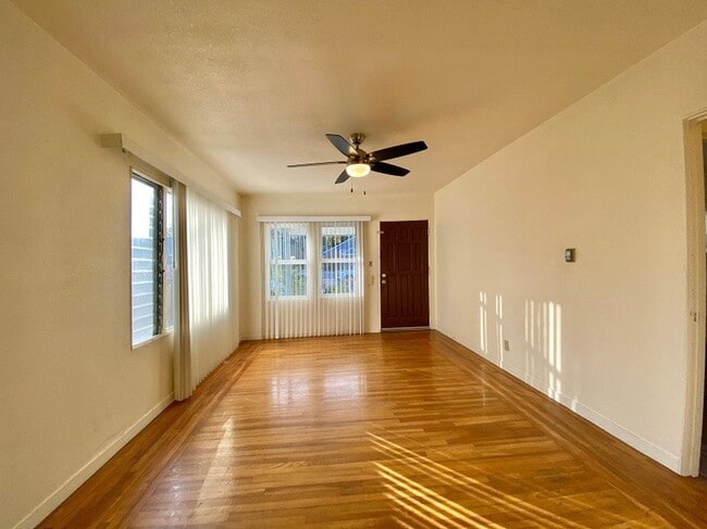 Building Photo - Charming Downtown Napa Two Bedroom Home
