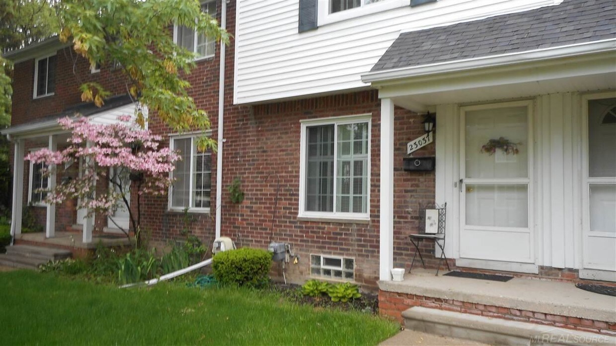 Primary Photo - 23037 Gary Ln
