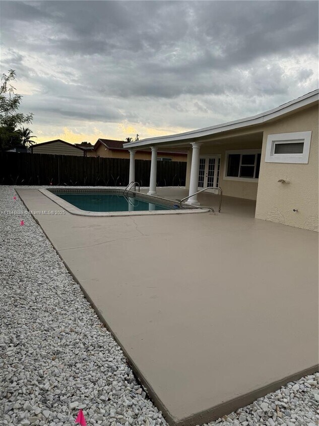 Foto principal - 4440 NW 43rd St