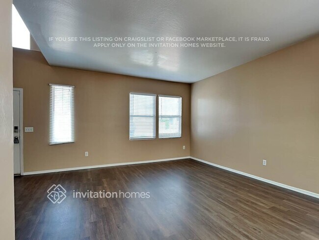 Foto del edificio - 1323 S 121st Ln