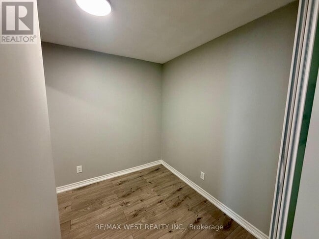 Building Photo - 60 Disera Dr