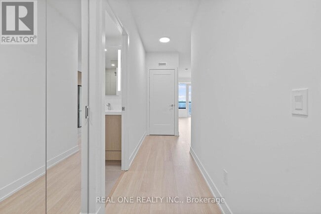 Building Photo - 60 Central Park Roadway