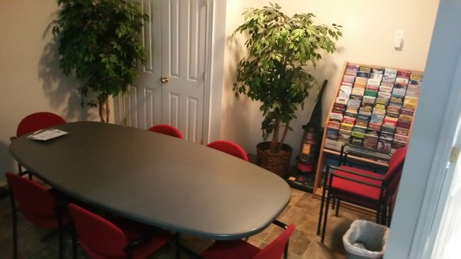 Common Meeting Room - Silver Mountain Townhomes