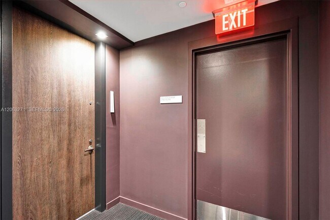 Foto del edificio - 88 SW 7th St