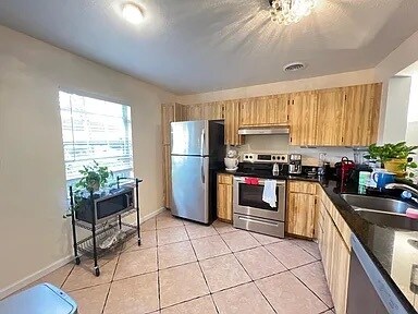 Foto del edificio - 5265 E Bay Dr