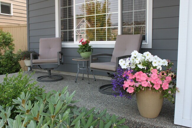 Foto del edificio - 341 Holland Ave