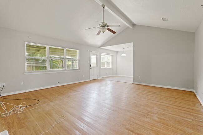 Building Photo - 5834 Fallengate Dr