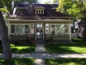 Building Photo - 929 White Ave