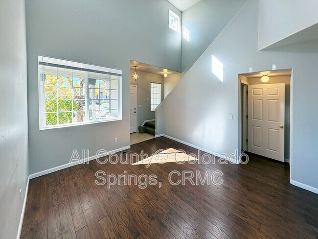 Foto del edificio - 3749 Range Dr