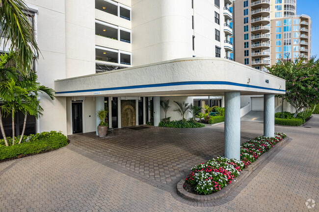 Entrance - Solamar