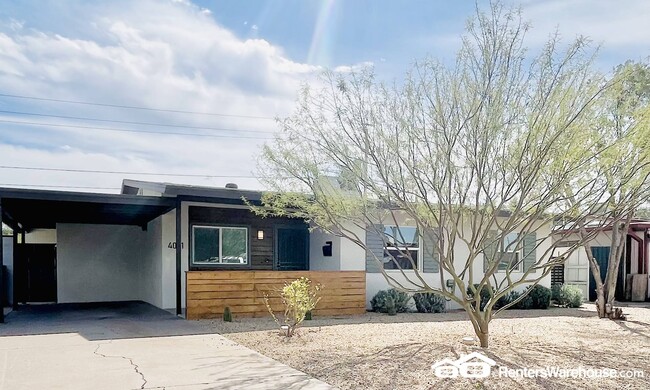 Covered Patio - 4001 N 8th Ave