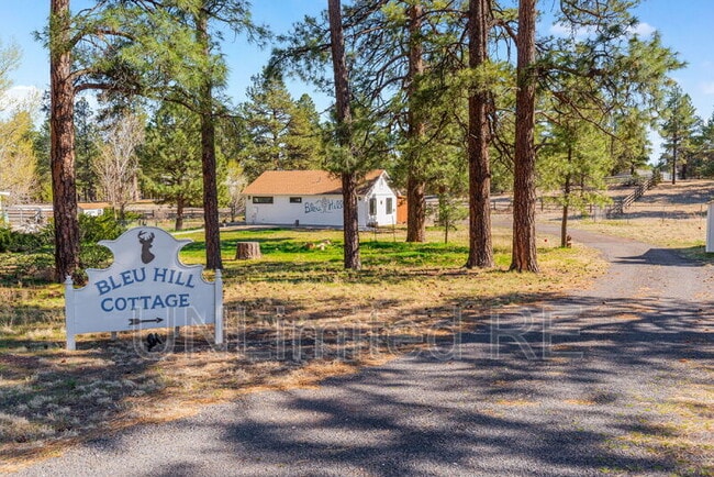 Building Photo - 5750 E Jeremy Ln