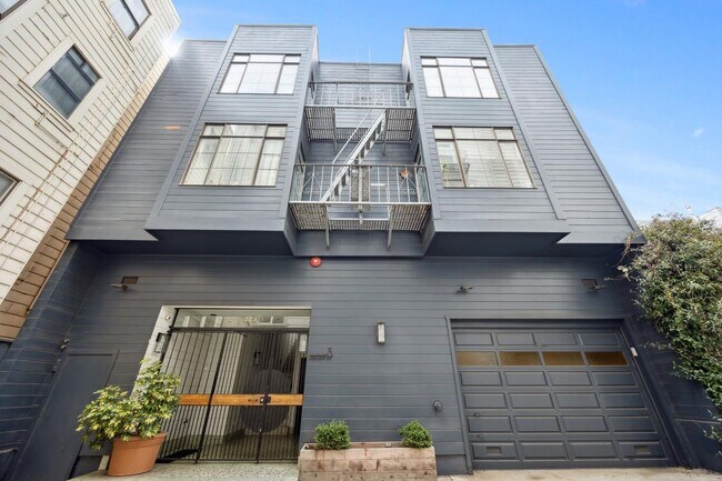 Foto del edificio - NOB HILL TOWNHOME FOR RENT - $14,000/mo