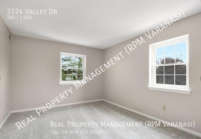 Photo - 3324 Valley Dr House