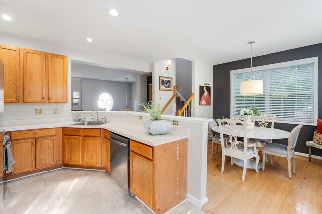 Foto del edificio - 5544 Vista View Ct