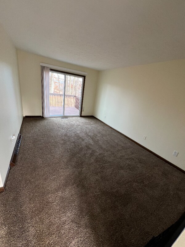 Building Photo - 295 Canova Dr