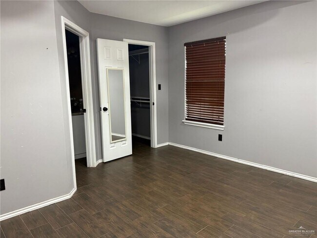 Building Photo - 1602 W Harrison Ave