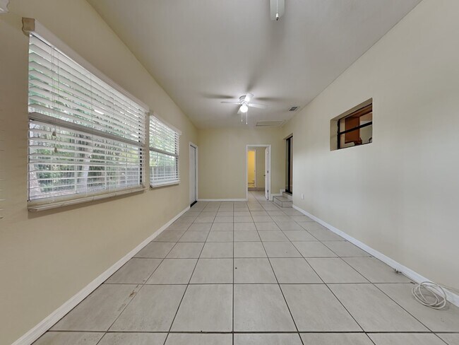 Building Photo - 7325 Winchester Dr