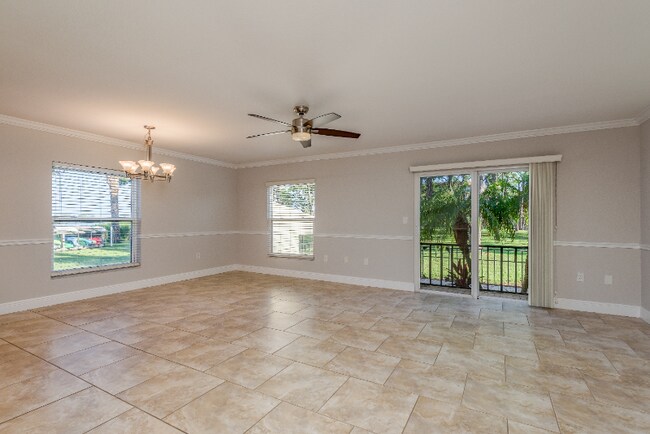Foto del edificio - 2700 Bayshore Blvd
