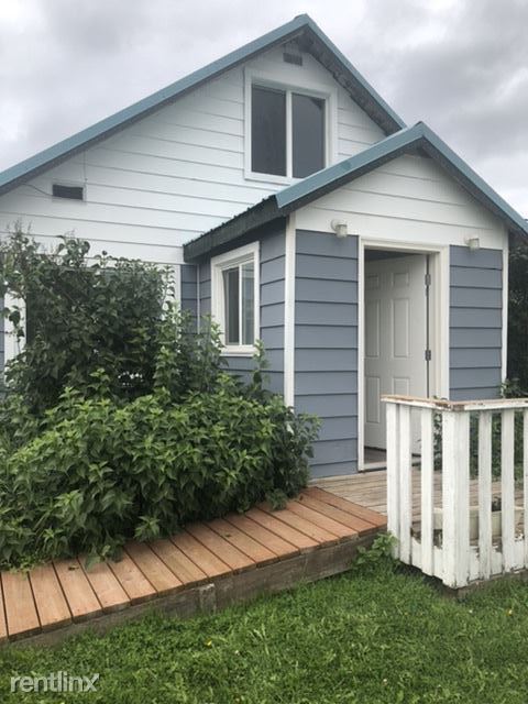 Primary Photo - 3 br, 1.5 bath House - 123 E Blueberry A