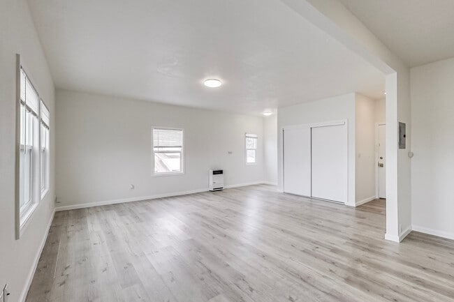 Building Photo - 1454 36th Ave