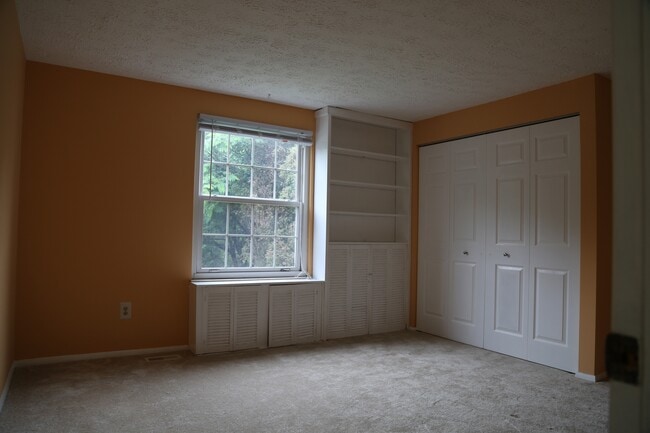 Foto del edificio - 12945 Pinecrest road