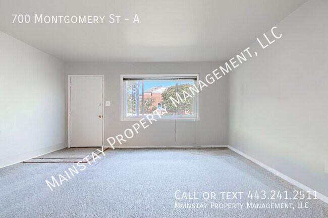 Building Photo - 700 Montgomery St
